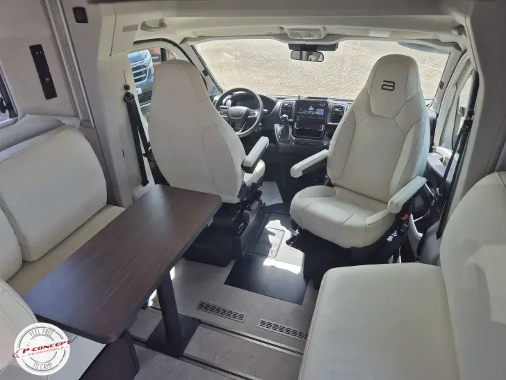 Fahrzeugbild Bürstner Signature SFT 7.5 *SAT/TV,AHK, Alde, Gastank #27