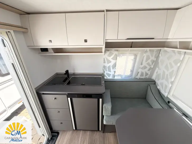 Fahrzeugbild Fendt Apero Activ 390 FH Model 2026 sofort verfügbar #9