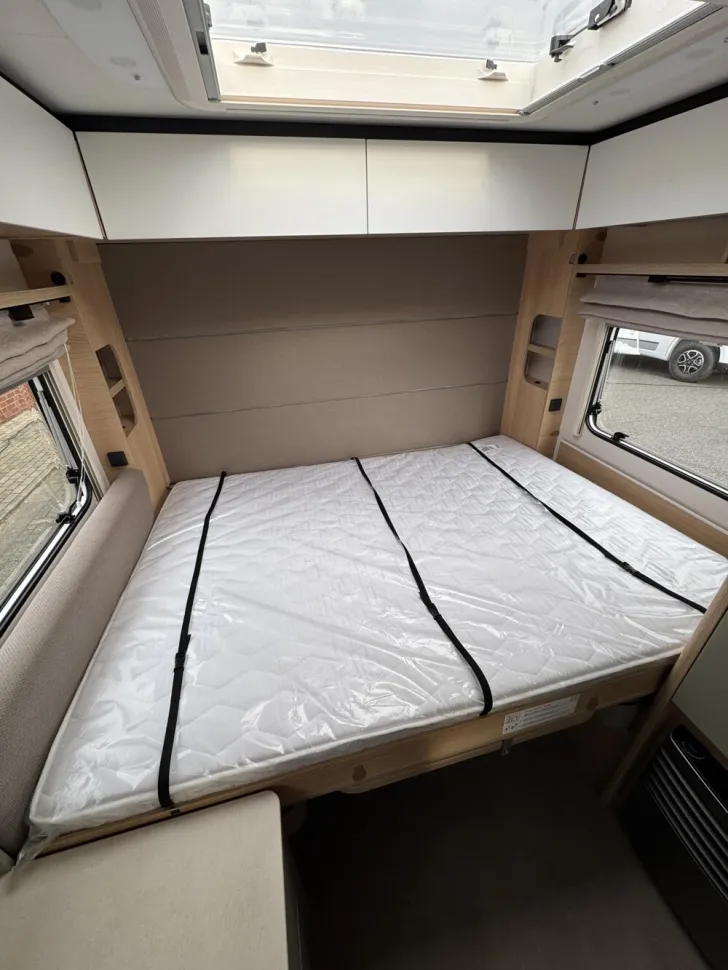 Fahrzeugbild LMC Style 400 F #15