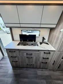 Fahrzeugbild Kabe Estate 600 GDL KS #10