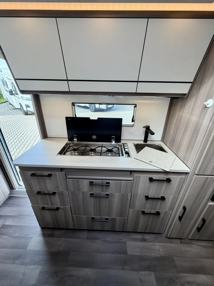 Fahrzeugbild Kabe Estate 600 GDL KS #10