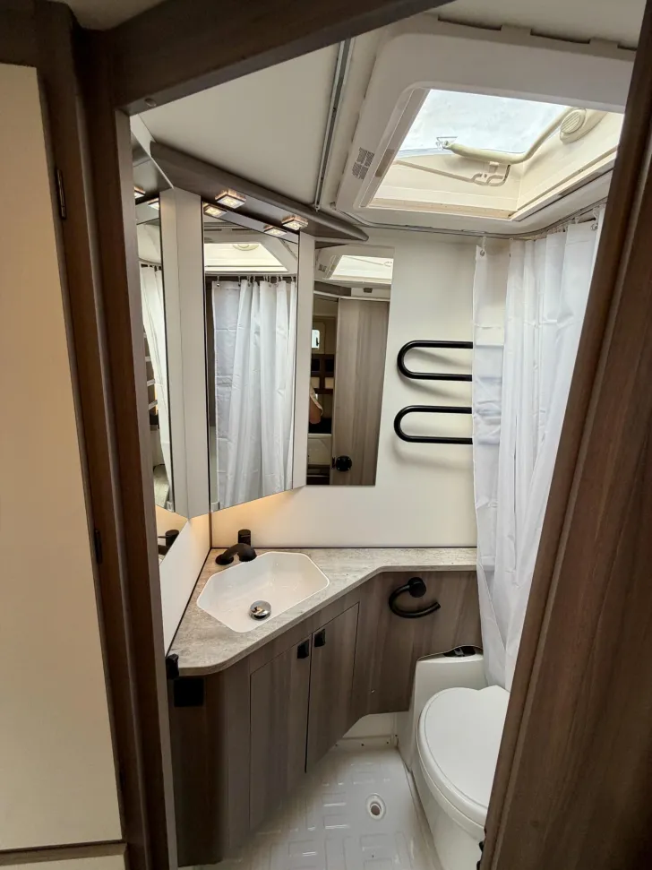 Fahrzeugbild Kabe Estate 600 GDL KS #17