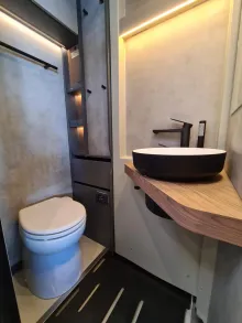 Fahrzeugbild Niesmann + Bischoff iSmove 6.9 E *Hubstützen-Anlage*Festtank-WC* #25