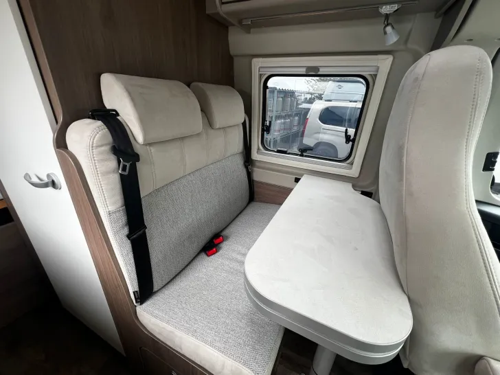 Fahrzeugbild Carado Camper Van CV 540 PRO+Aufstelldach+Markise+LM+ #7