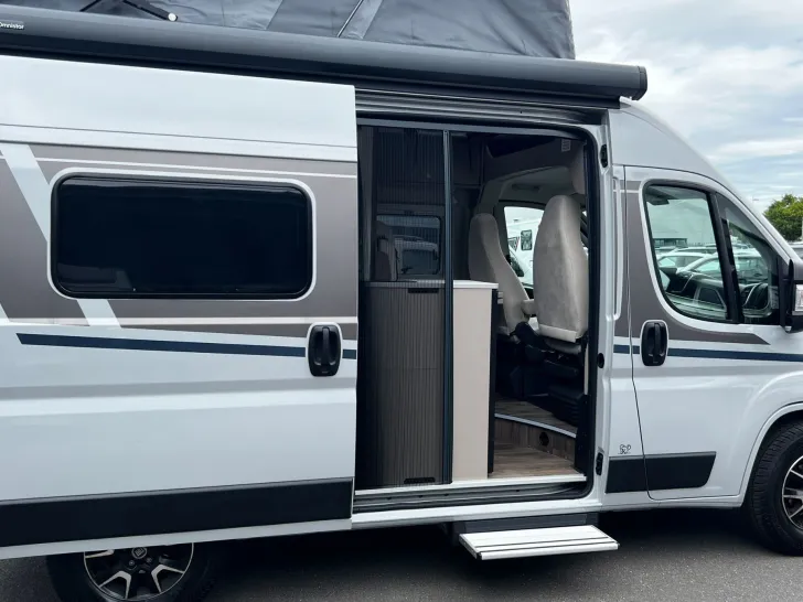 Fahrzeugbild Carado Camper Van CV 540 PRO+Aufstelldach+Markise+LM+ #9