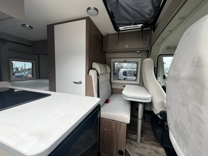 Fahrzeugbild Carado Camper Van CV 540 PRO+Aufstelldach+Markise+LM+ #11