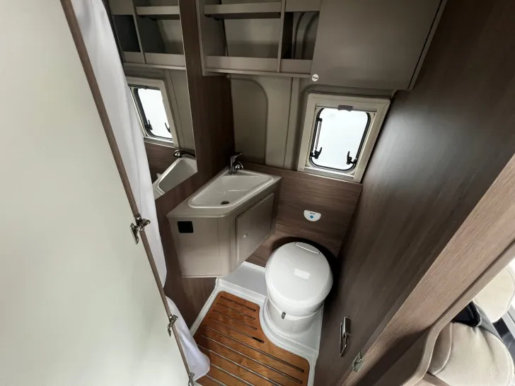 Fahrzeugbild Carado Camper Van CV 540 PRO+Aufstelldach+Markise+LM+ #16