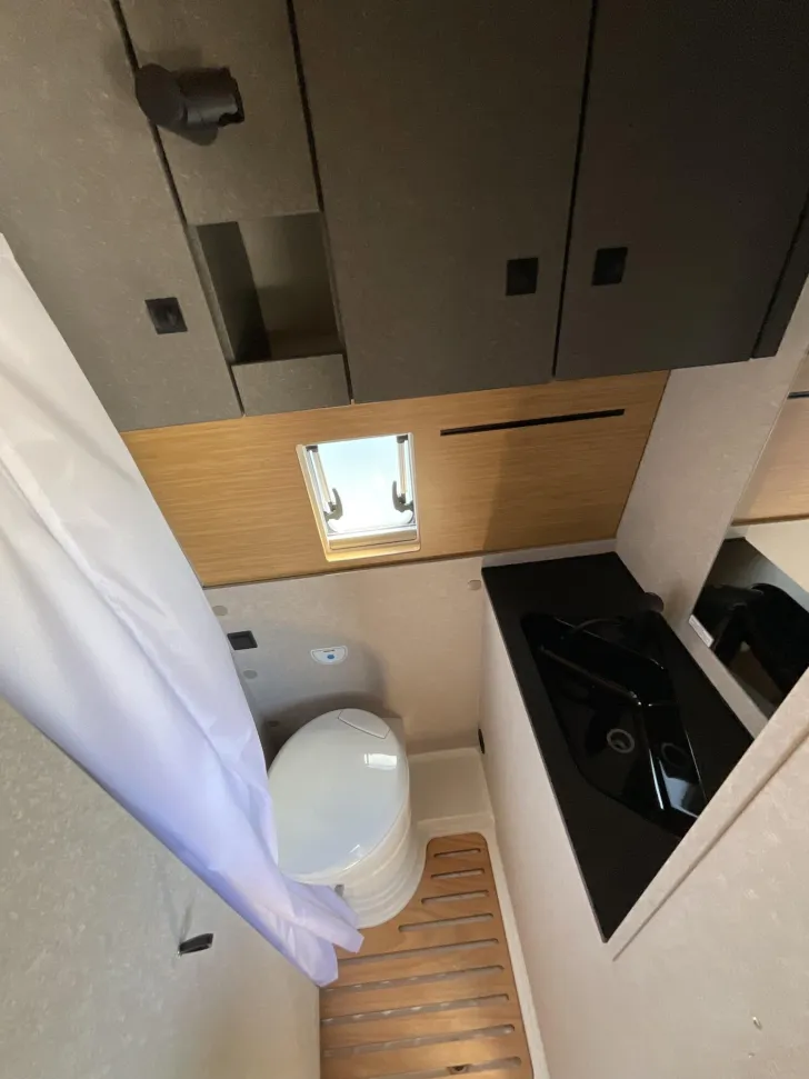 Fahrzeugbild Hymer Redwood 600 AutarkiePaket, Schlafdach, Automatik #8