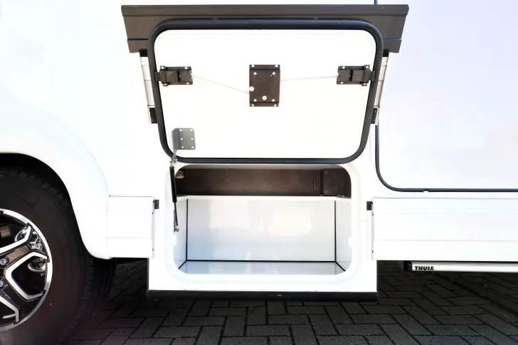 Fahrzeugbild Malibu T 430 LE Touring | FAHRASSISTENZ | AUßENDUSCHE #11
