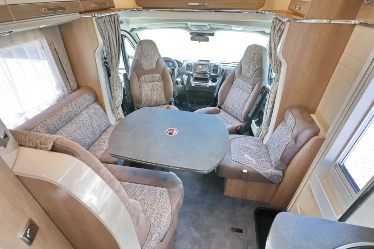 Fahrzeugbild Malibu T 430 LE Touring | FAHRASSISTENZ | AUßENDUSCHE #18