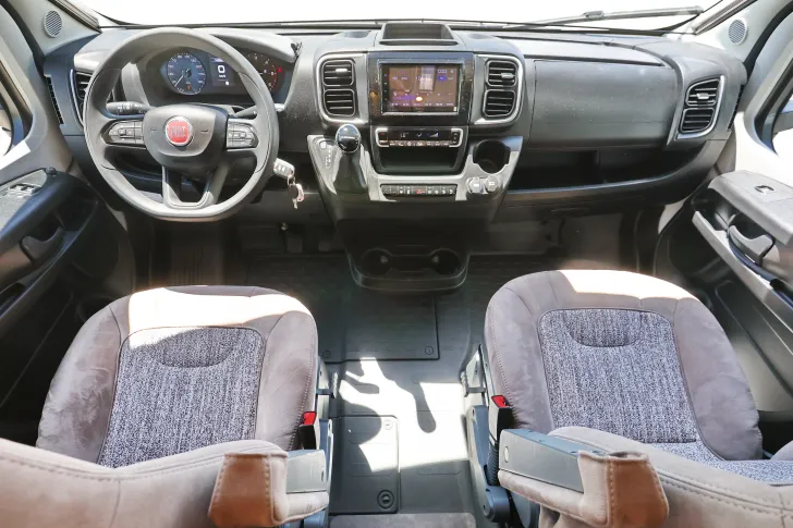 Fahrzeugbild Malibu T 430 LE Touring | FAHRASSISTENZ | AUßENDUSCHE #19
