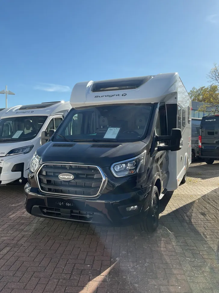 Fahrzeugbild Sunlight Adventure T Ford 690L #1