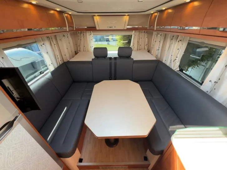 Fahrzeugbild Phoenix A 8300 RSLX/Iveco Eurocargo 5,9l/Automatik #4