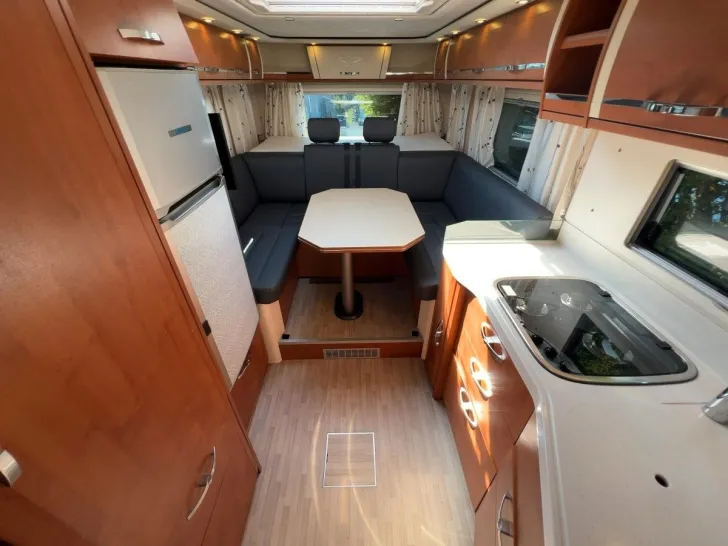 Fahrzeugbild Phoenix A 8300 RSLX/Iveco Eurocargo 5,9l/Automatik #5