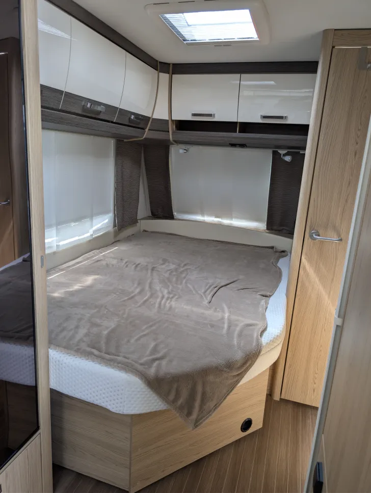 Fahrzeugbild Bürstner Averso 490 TS Gut gepflegt #3