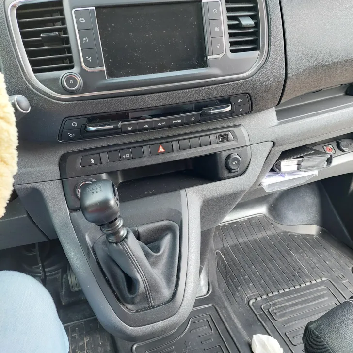 Fahrzeugbild ALMO Campervans Firenze Sehr gepflegt mit Fahrradträg #2