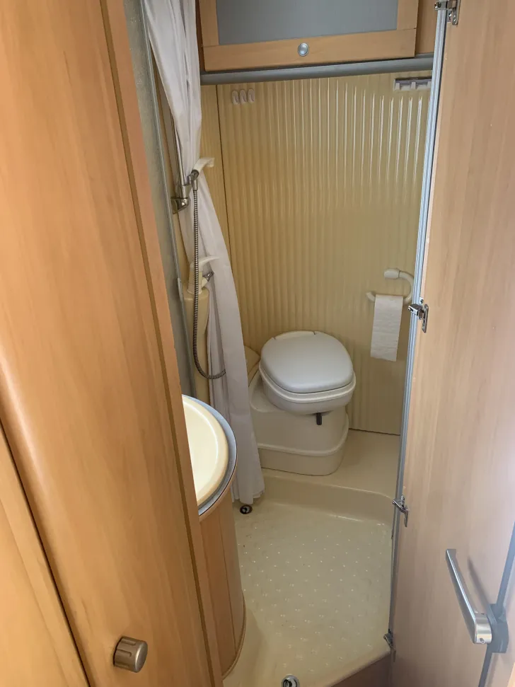 Fahrzeugbild Dethleffs Globetrotter Comfort sehr guter Gepflegter Zustand #8