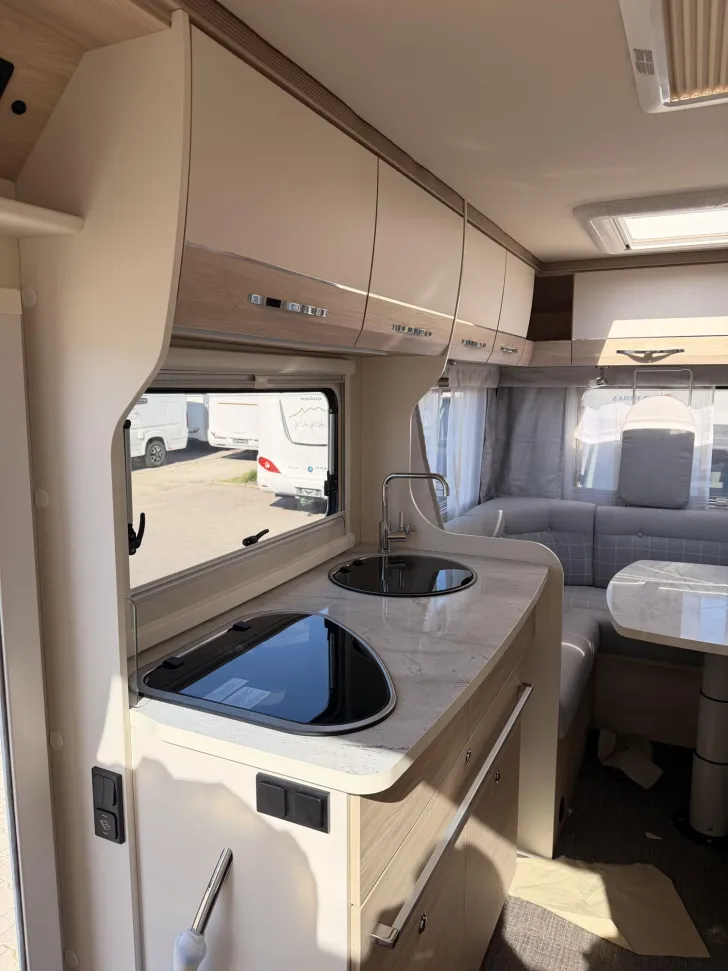 Fahrzeugbild Eura Mobil Activa One AO 650 HS EURA Sommer DEAL #7