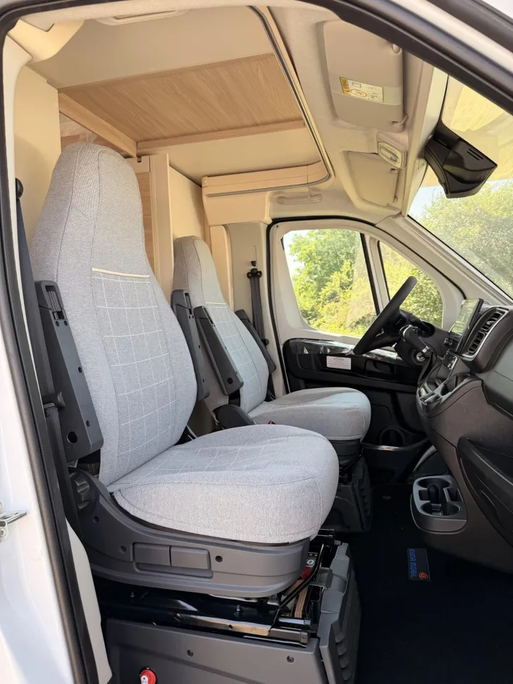 Fahrzeugbild Eura Mobil Activa One AO 650 HS EURA Sommer DEAL #19