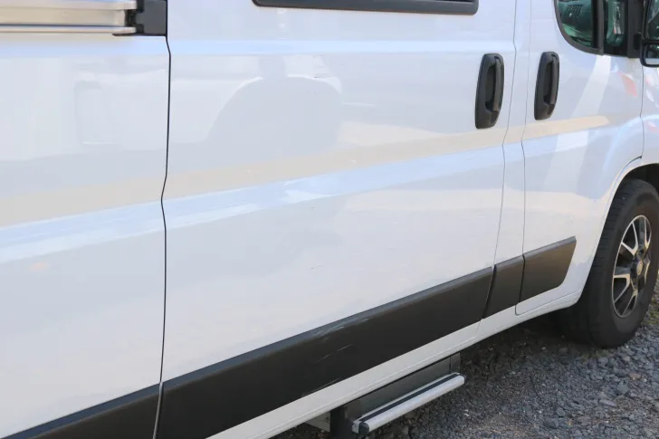 Fahrzeugbild Clever SELECT LINE Celebration 600 mit Verkehrsschilderkennung #20