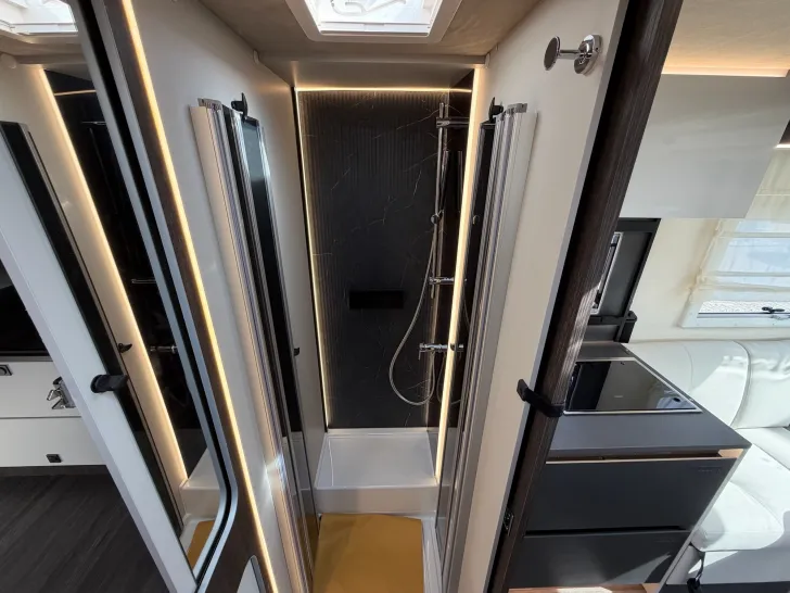 Fahrzeugbild Mobilvetta Kea Kompakt 55, Matic, Solar, Lithium, Markise #19