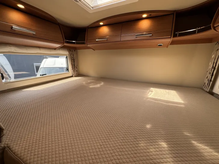 Fahrzeugbild Carthago chic c-line 4.2 Hubstütz-Luftfahrw-Standklima #45