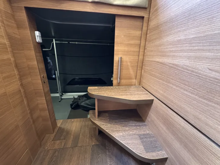 Fahrzeugbild Carthago chic c-line 4.2 Hubstütz-Luftfahrw-Standklima #46