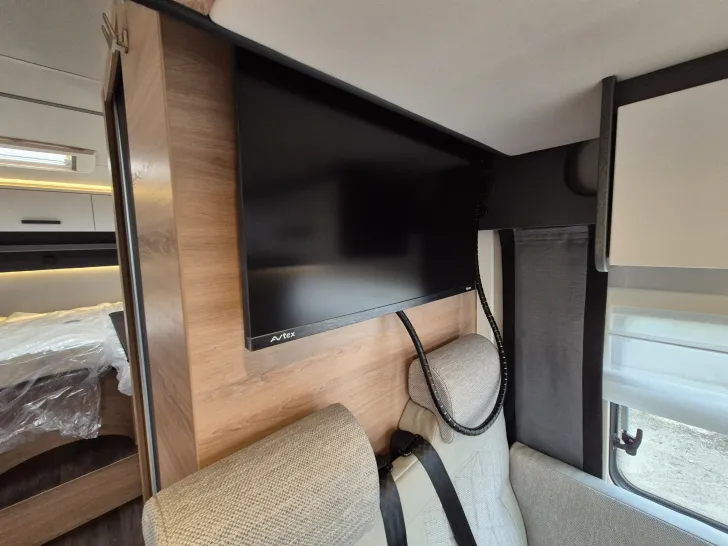 Fahrzeugbild Knaus L!VE / LIVE Wave 650 MEG *Black-Selection* #18