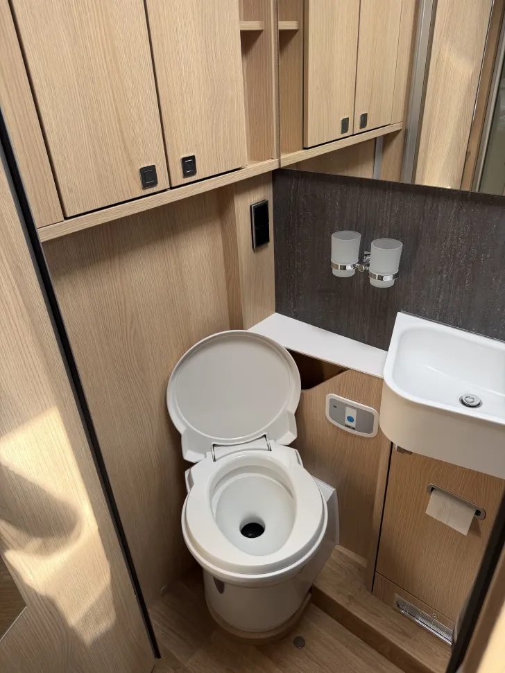 Fahrzeugbild Hymer B-Klasse ML I 780 TOP gepflegt hohe Zuladung #7