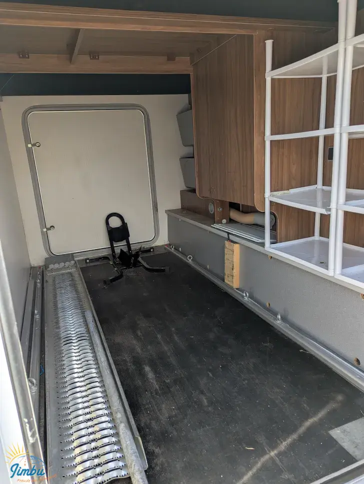 Fahrzeugbild Pilote Pacific P740GJ Essentiel 148 PS / Schalter G9094 #18