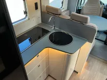 Fahrzeugbild Laika Kosmo L 319 #16