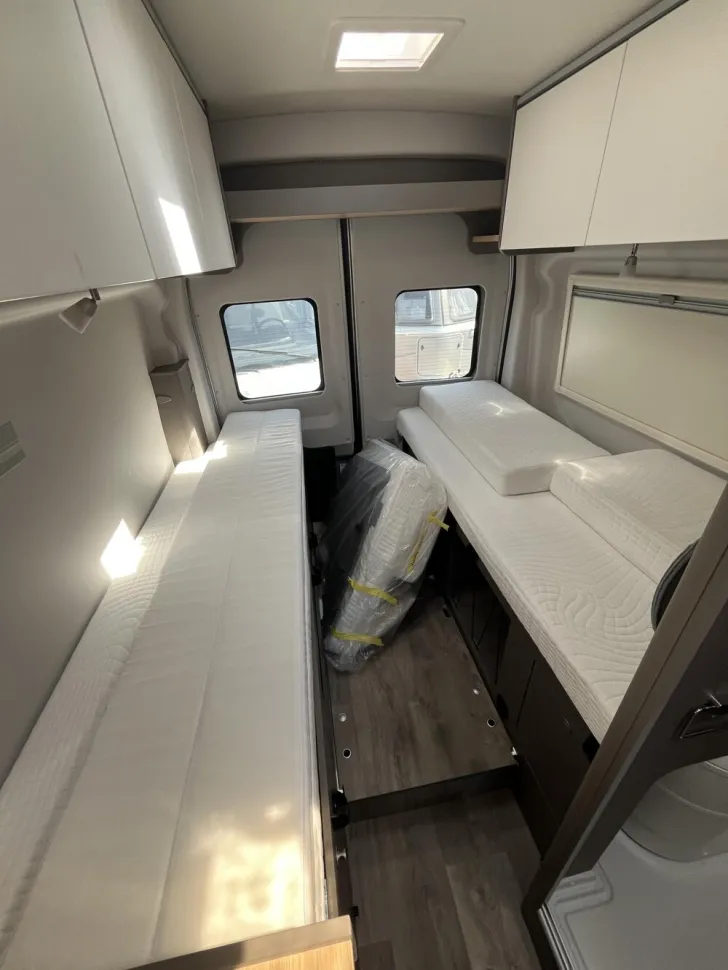 Fahrzeugbild LMC Innovan Ford 592 #11