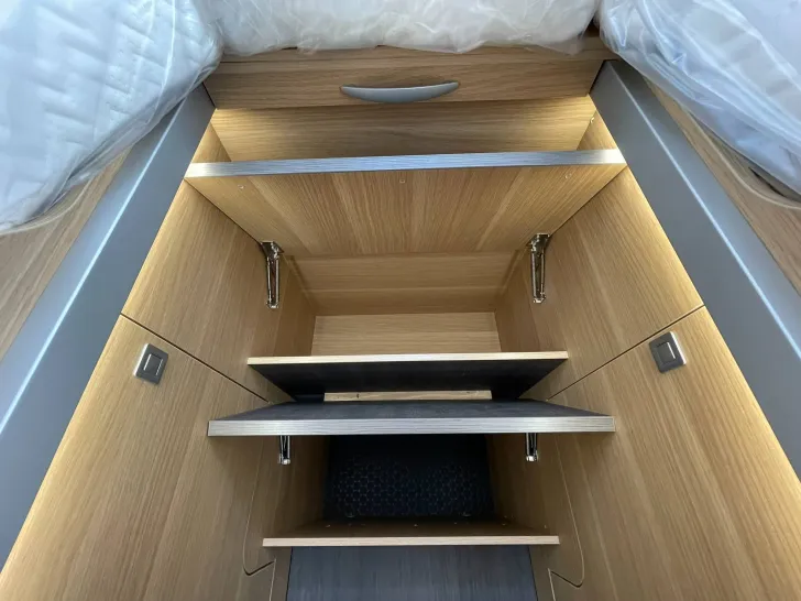 Fahrzeugbild Adria Matrix 60Y Jubilee 670 SL MJ 2026 #31