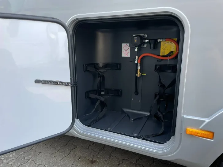 Fahrzeugbild Adria Matrix 60Y Jubilee 670 SL MJ 2026 #49