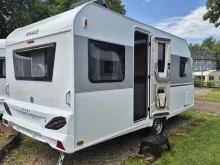 Fahrzeugbild Knaus Sport 450 FU *1800kg*Duschausbau* #4