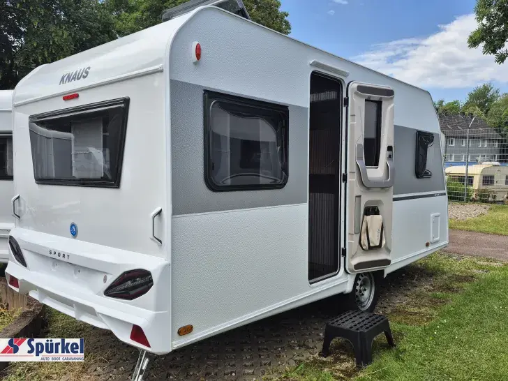 Fahrzeugbild Knaus Sport 450 FU *1800kg*Duschausbau* #4