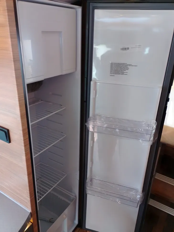 Fahrzeugbild Weinsberg CaraCompact Suite MB EDITION PEPPER 640 MEG #12
