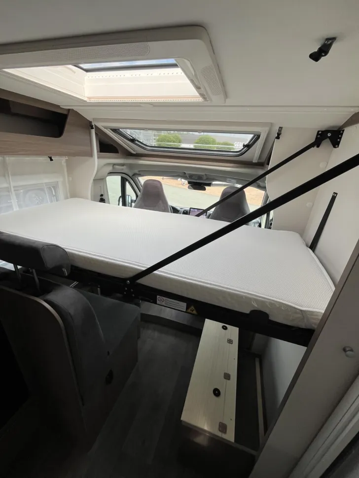 Fahrzeugbild Carado V 347 #9