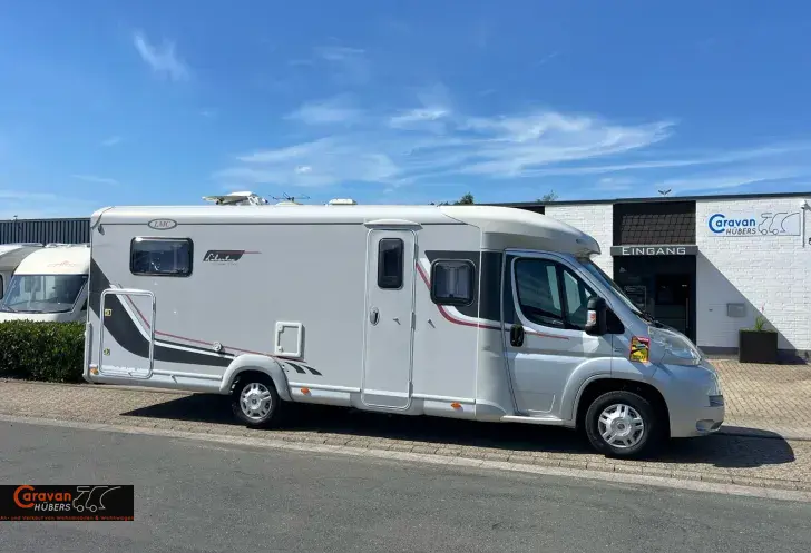 Fahrzeugbild LMC Liberty Cruiser T 732 G #2