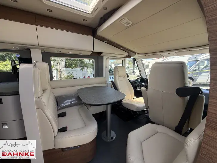 Fahrzeugbild Carthago chic c-line I 4.9 LE L Wechselrichter, Markise, NAVI #8