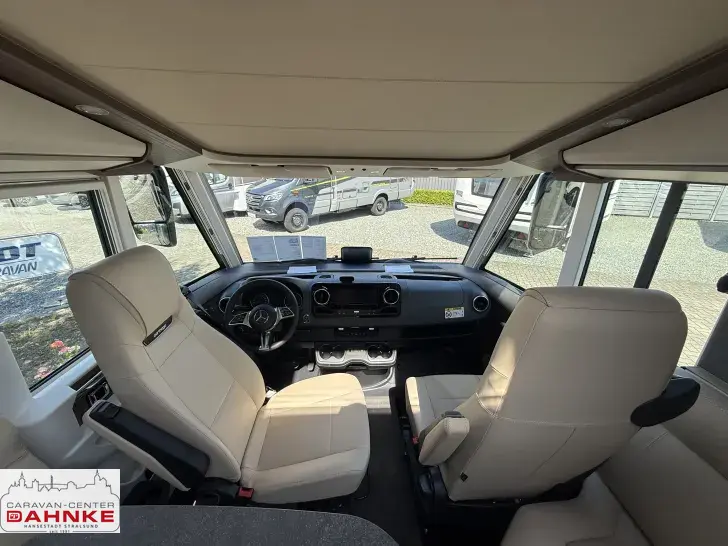 Fahrzeugbild Carthago chic c-line I 4.9 LE L Wechselrichter, Markise, NAVI #9