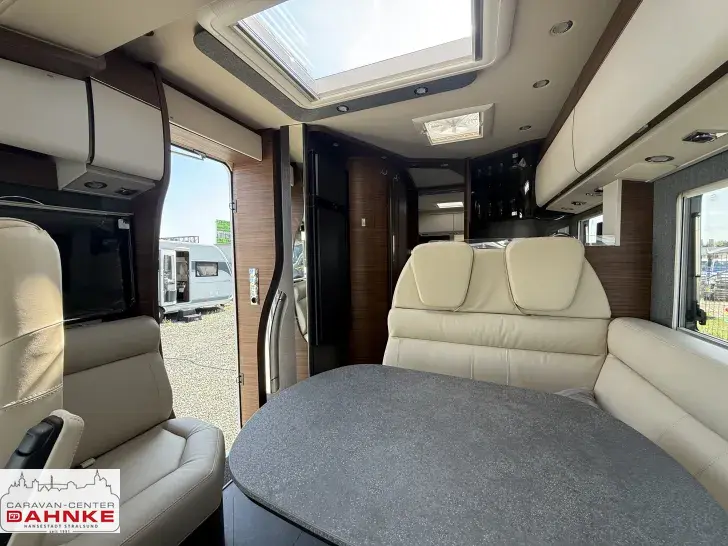 Fahrzeugbild Carthago chic c-line I 4.9 LE L Wechselrichter, Markise, NAVI #10