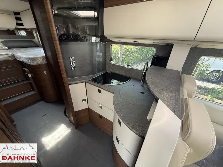 Fahrzeugbild Carthago chic c-line I 4.9 LE L Wechselrichter, Markise, NAVI #12