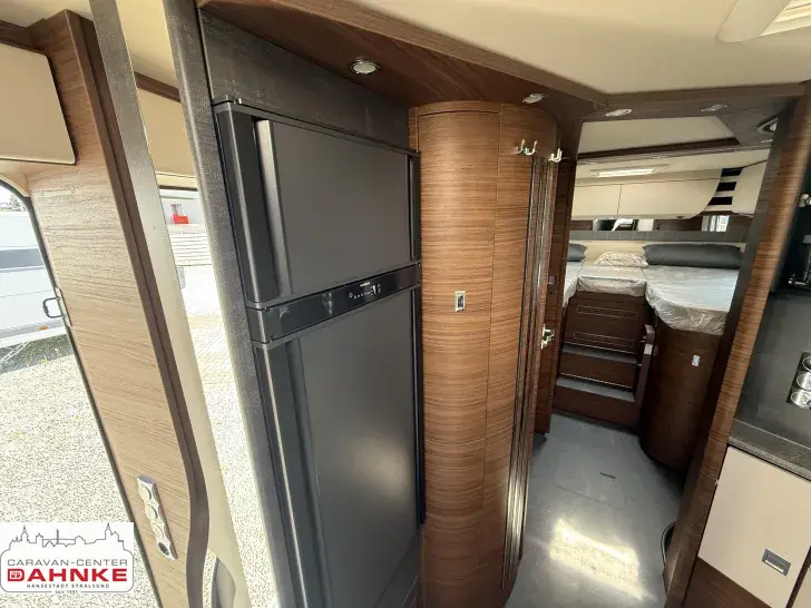 Fahrzeugbild Carthago chic c-line I 4.9 LE L Wechselrichter, Markise, NAVI #13