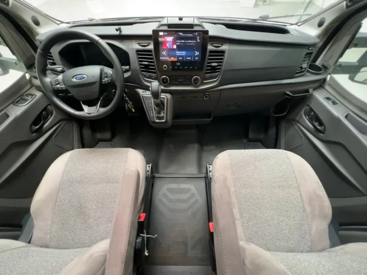 Fahrzeugbild Carado T 447Edition24 Automatik/Einzelbetten/Hubbett #7