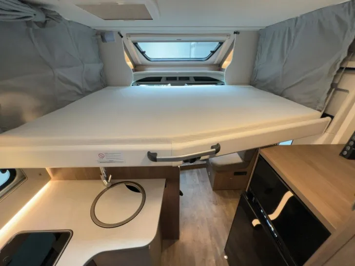Fahrzeugbild Carado T 447Edition24 Automatik/Einzelbetten/Hubbett #13
