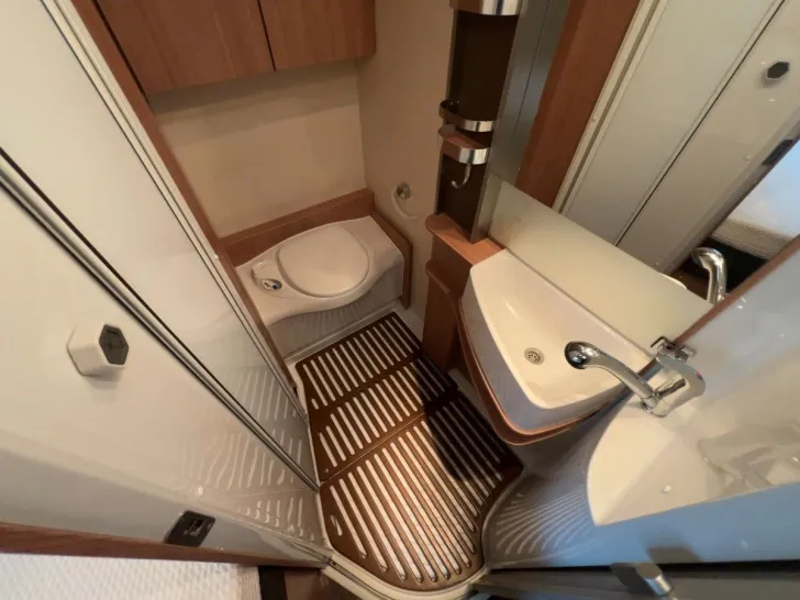 Fahrzeugbild Knaus SKY TI 650 MF/Festbett/2x Klima/AHK/Markise #13