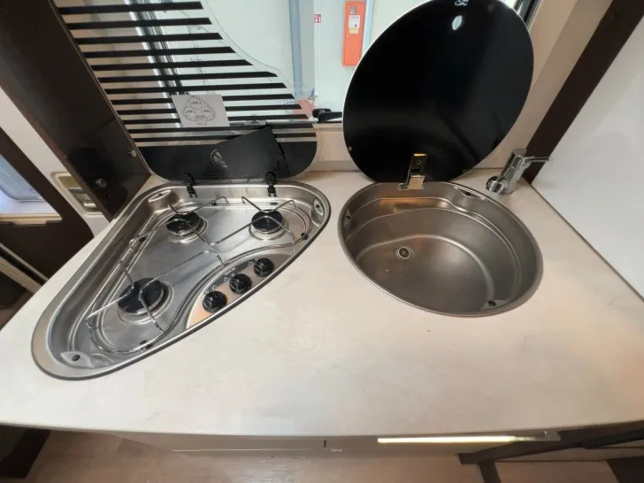 Fahrzeugbild Benimar Tessoro T 483/1.Hand/Automatik/Festbett+Hubbett #13