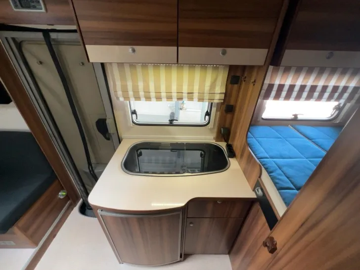 Fahrzeugbild Weinsberg TI 650 MG / Festbett / Garage /  Klima / AHK #11