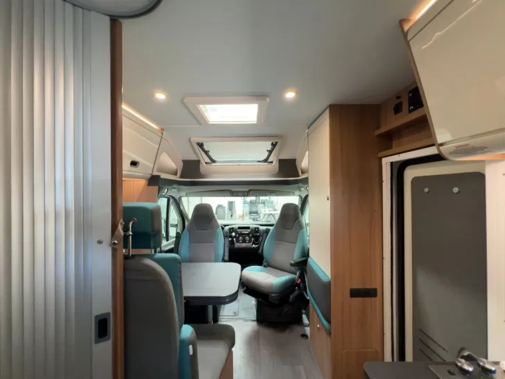 Fahrzeugbild Sun Living S 65 SL Autom./Einzelbetten/Heckgarage/Markise #9